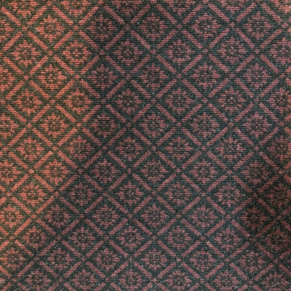 Patterned Pencil Skirt - Picture 2 of 3